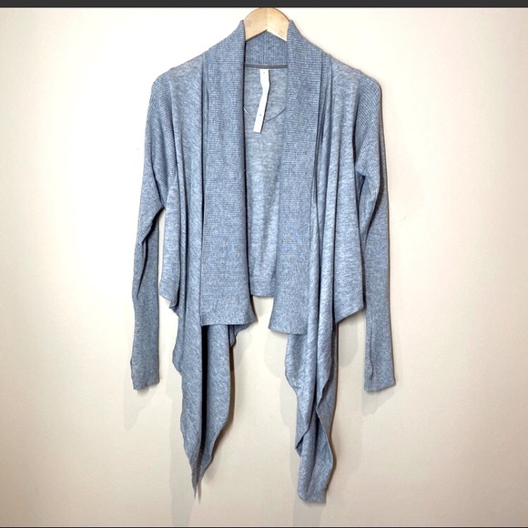 Lululemon Zen Wrap in Grey size 4 - Picture 2 of 7